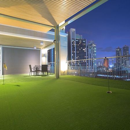 V Residence Serviced Apartment バンコク都 エクステリア 写真