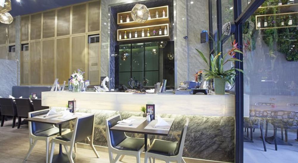 V Residence Serviced Apartment バンコク都 エクステリア 写真